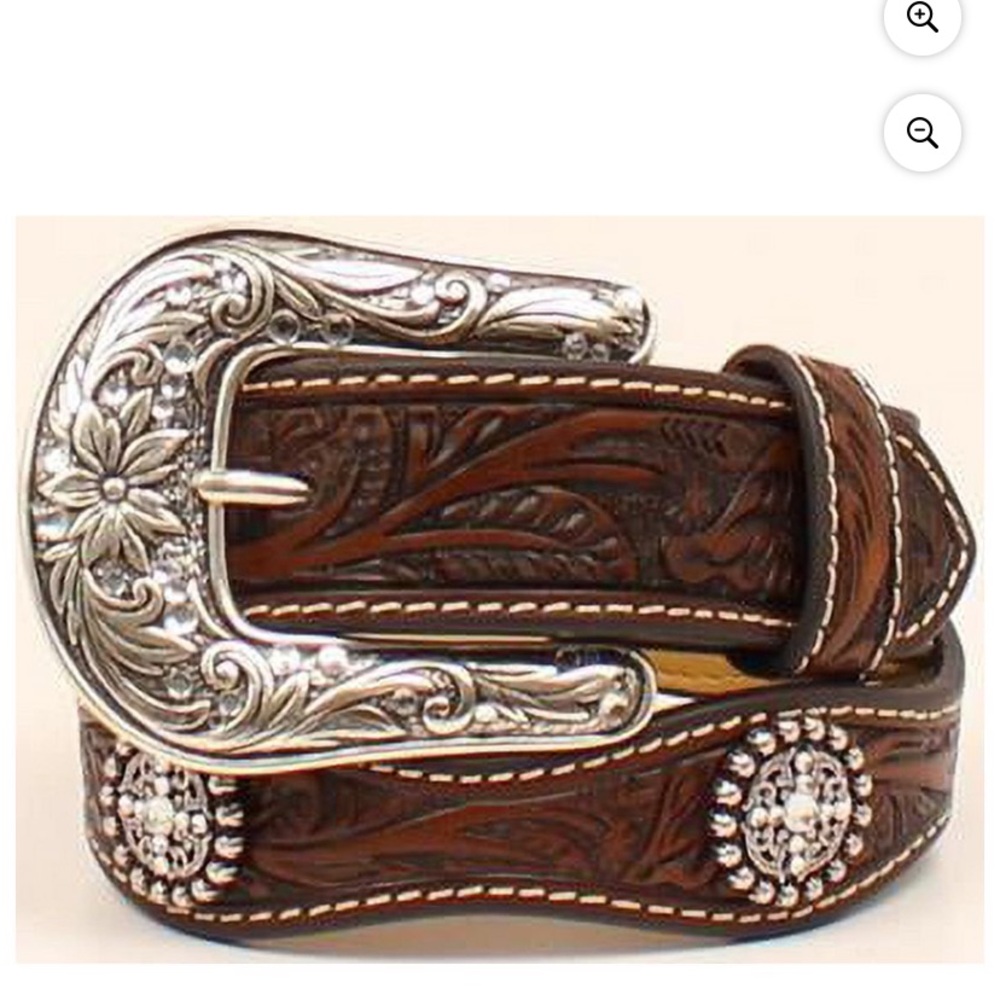 Ariat scalloped Leather Belt with Silver Buckle